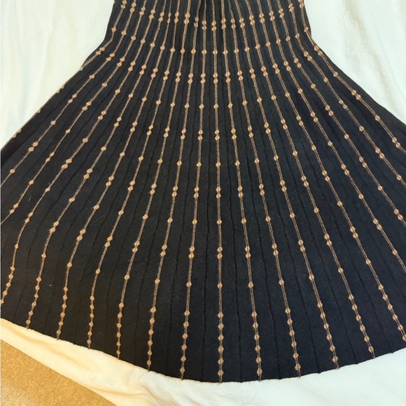 Max Studio Short Sweater A line Skirt NWT - Picture 4 of 6